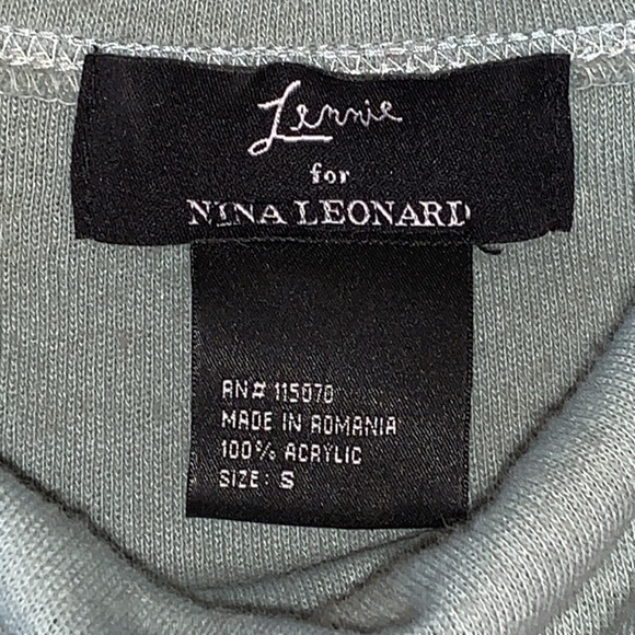 Lemmie for Nina Leonard 2 piece set: sweater and skirt, Size Small - Picture 5 of 14